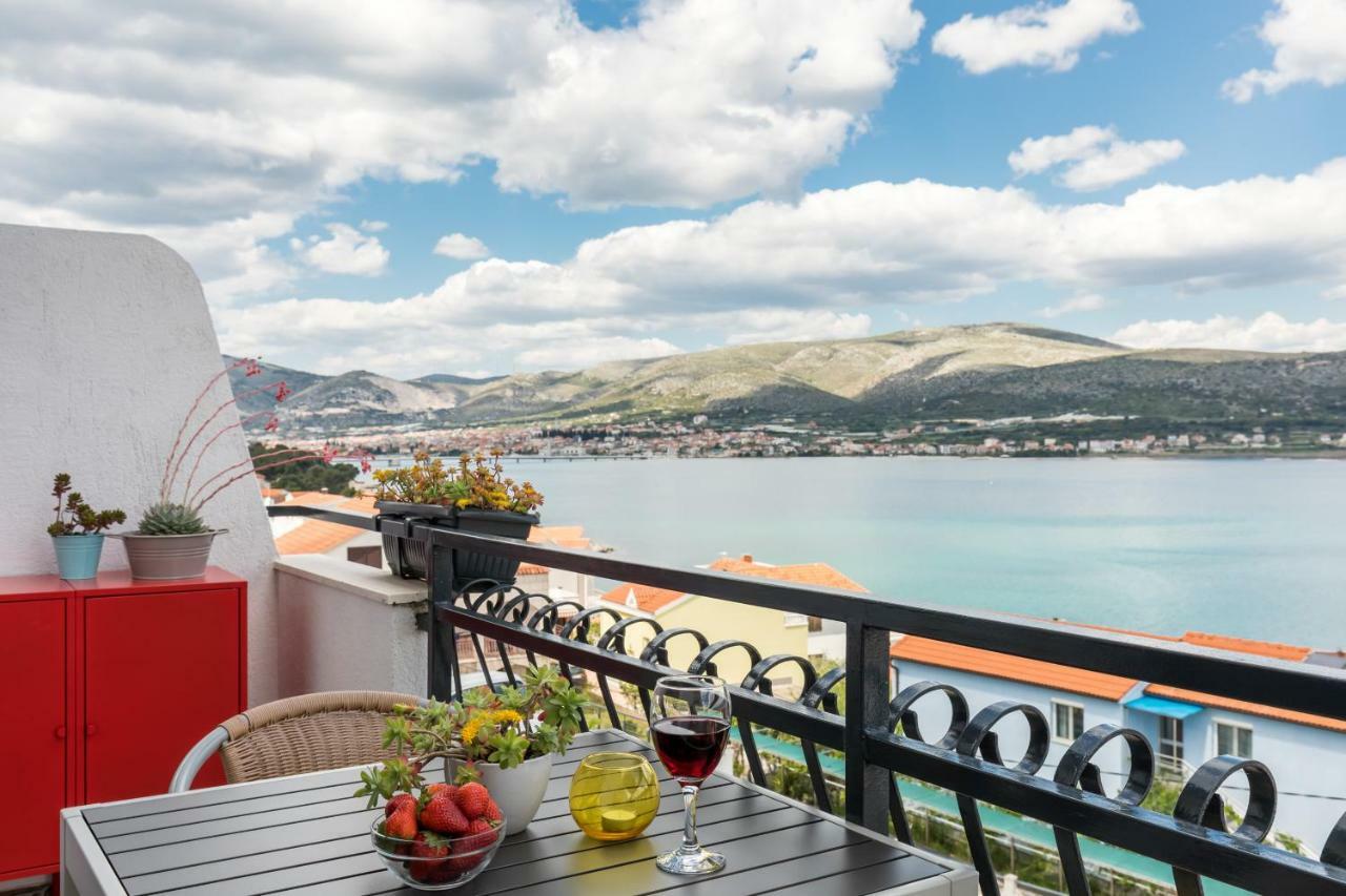 Apartments Rogulj Trogir Exterior foto